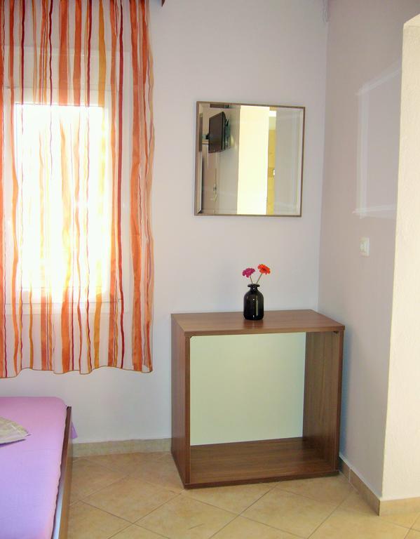 Vrasná Vordos Rooms מראה חיצוני תמונה