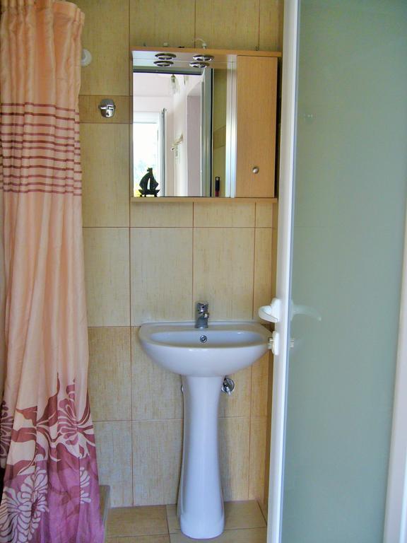 Vrasná Vordos Rooms מראה חיצוני תמונה